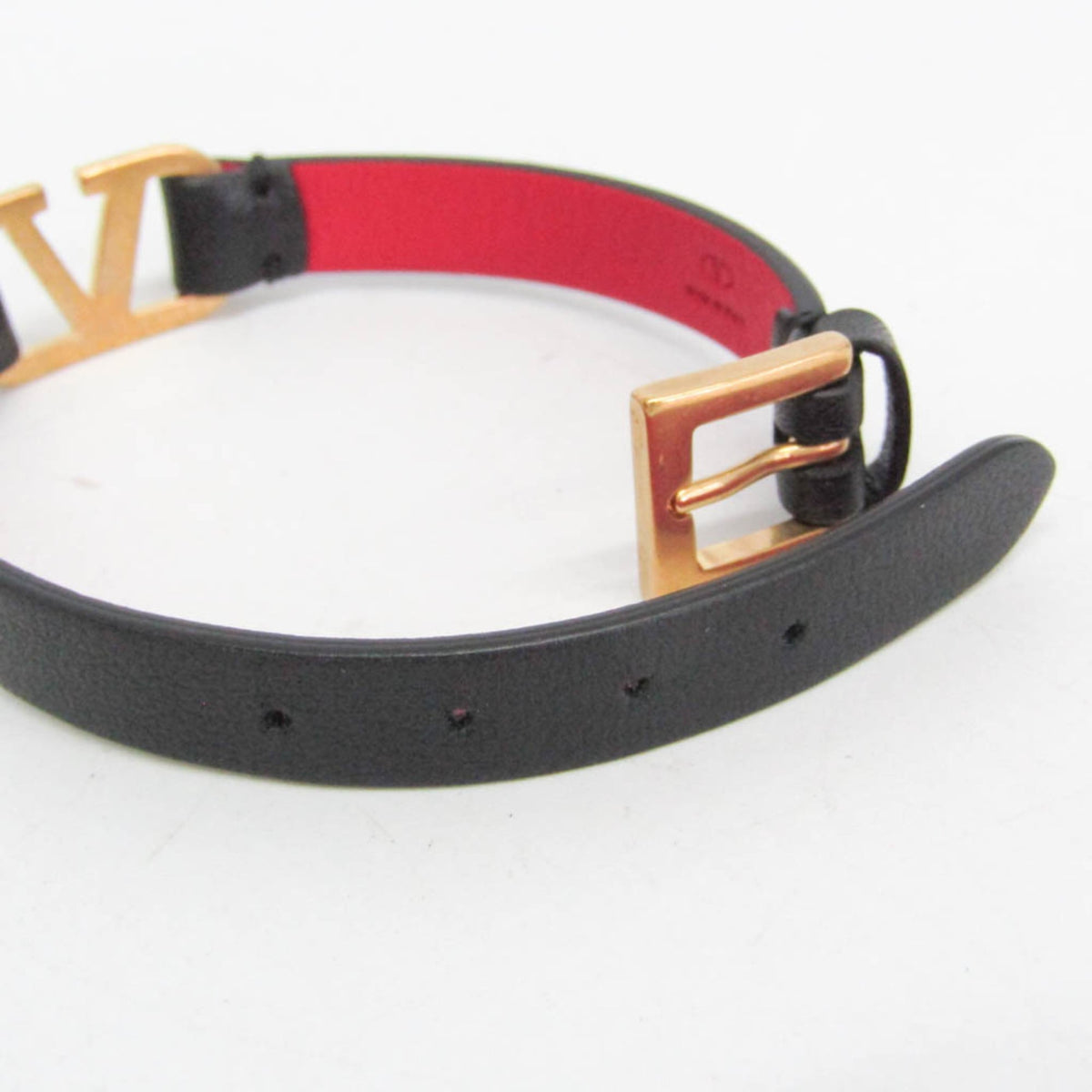 Valentino Garavani V Logo · Leather Bangle